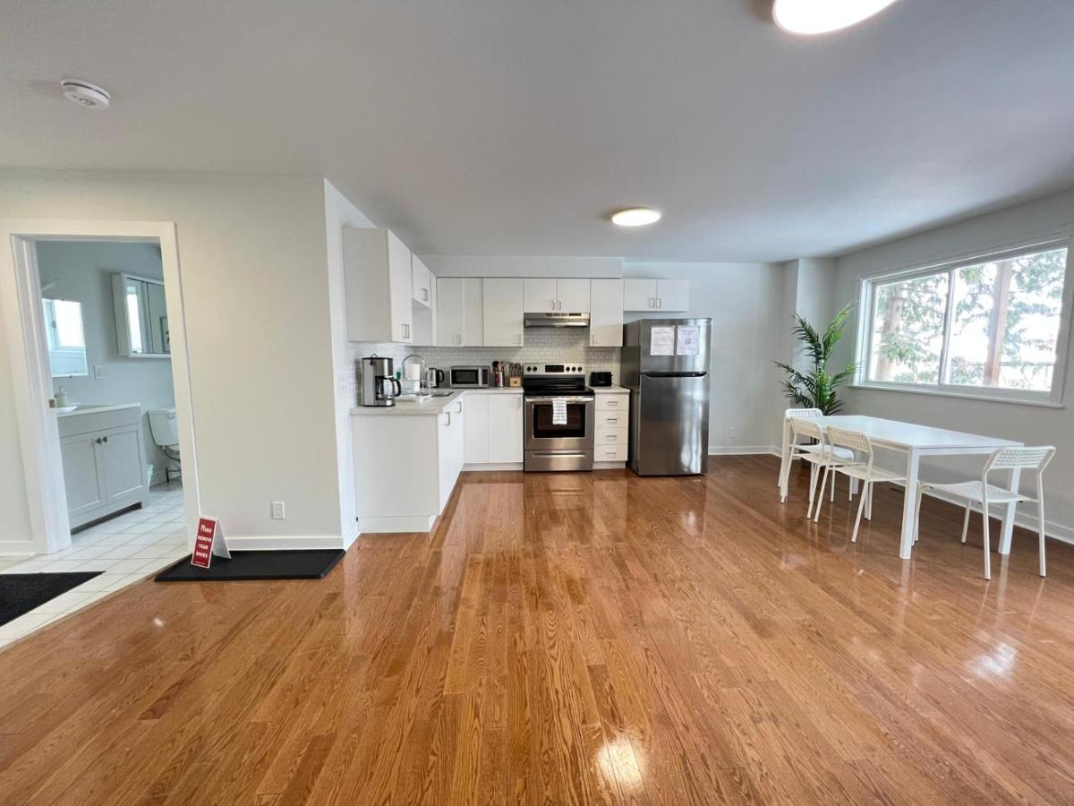 Letitia Heights !B Spacious And Quiet Private Bedroom With Shared Bathroom Barrie Luaran gambar